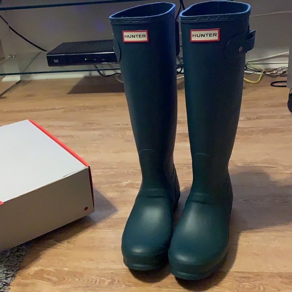 Authentic Hunter Wellington boots Size 9 - Picture 2 of 16